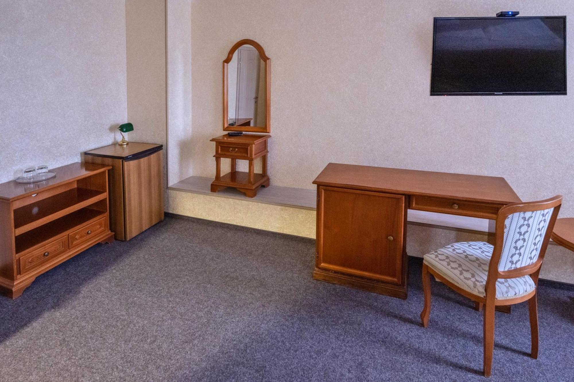Hotel Express Корпус 2 Киев Экстерьер фото